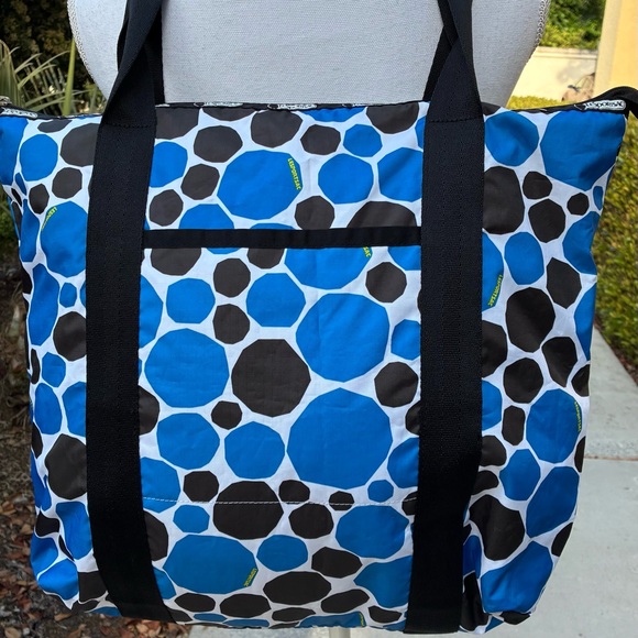 Stylish Blue and Black Polka Dot Tote Bag - Picture 2 of 11